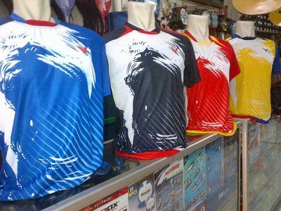 kaos badminton menerima eceran dan grosir harga terjangkau 
hp:087747938111  pin: 7CAED980