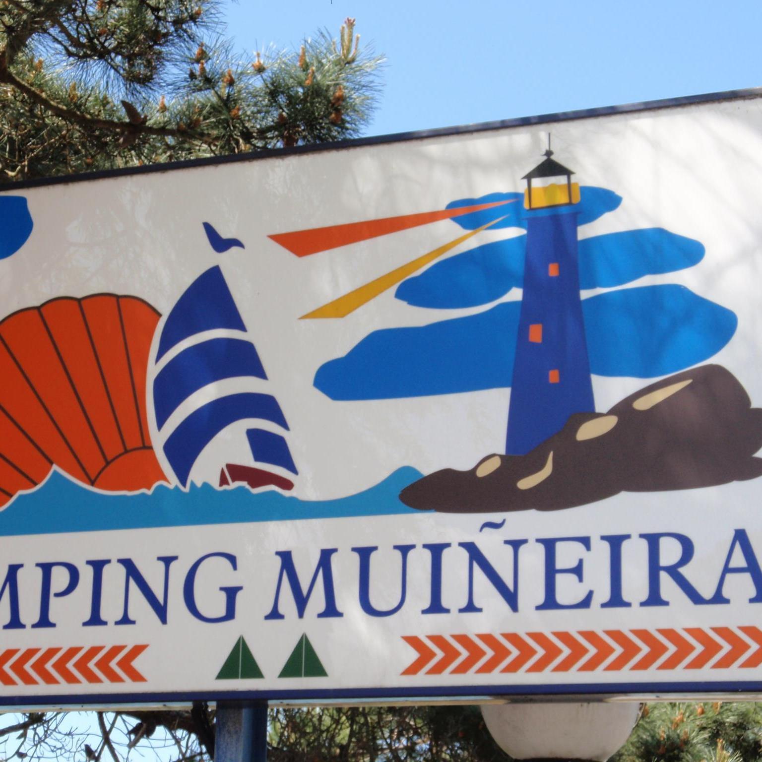 Acampada (con sombra), Cafetería-Restaurante, WIFI, Terraza con vistas al #mar, Espectacular #playa con el distintivo de #BanderaAzul de #Galicia en el #Grove