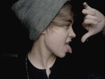 luke,bisex,single
