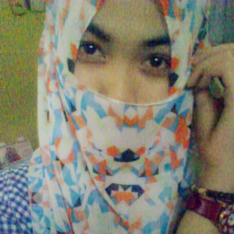 HOTTEST. !
Follow me, follback just mention.

keep positive thinking and never give up.!!!!!