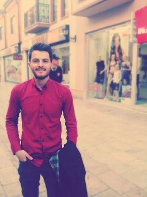 Takip ediyorsam hakkını ver mesaj atıyorsam karşılıgını ver herkez arayış icinde anlarsınya takibe takip :))
