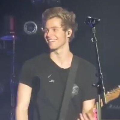 thinkinirwin's profile picture. free follow from @cakebattercal