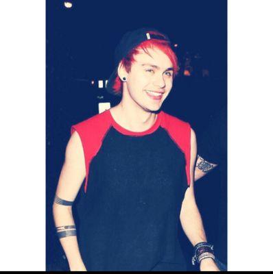 Twitter criado para ajudar a @5SOS com votações :) // Just give RT in vote :)