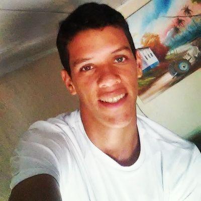 ®Paulinho Morais 
Me segue que te sigo ✌Insta: @Paulinhogonzales Segui Que te sigo❗ whatsapp:+55(082)9304-6400 Chama Lá amigo(A)⭐