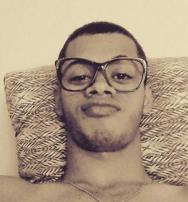 BooSouzaG's profile picture. até mude a aparência mas não perca a essência