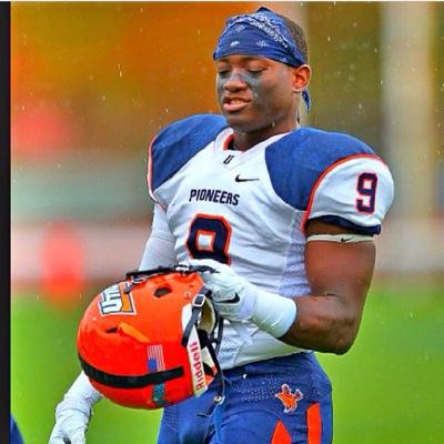20| NYC | Entrepreneur | Football is LIFE | Student athlete | UC ' 17