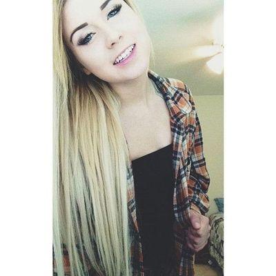 Josephine Nicole,20,felicemente fidanzata