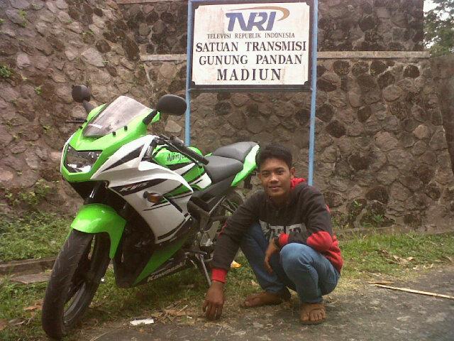 »Gak ngurusi cinta_cinta'an seng penting semangat nyambut Gawe ngantek nghasilke WOLES ae« ☆2A24D906☆