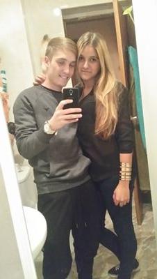 20.Amante del futbol,Realista buenahente,          Feliz de tener a mi lado a la mas bella @MonicaFuentesL✌