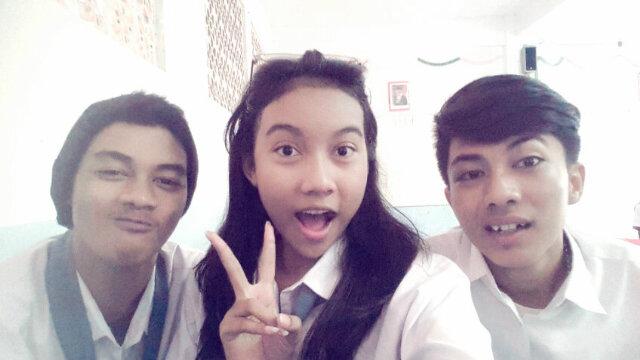 dhebyriri's profile picture. 08 Desember 1998