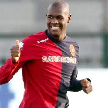 1 Man, Victor Ibarbo