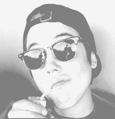 Go follow @camismysunash bc she just gave you a free follow :) thanks (iu)