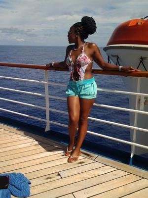 #Teamus Lovin me n mine 1st! Not worried about were u go next, jus me n now! Screaming YOLO Natural High/beauty,stay on cloud nine.