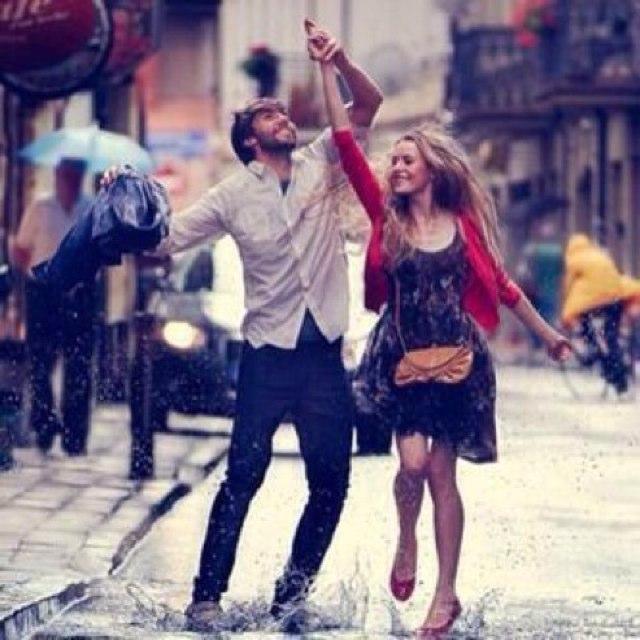 - أثق بـ نفسي و بـ أسلوبي و بـ اخلاقي .. ولآ يهمني إذآ ظهر ظلي للناس أعـوج .. فـ آلگـل يرى آلـنـآس بـ عـيـن طـبـعـہ ♡#شقرديهه