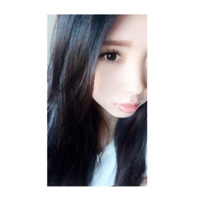 九州住みのJDです！お洒落とおしゃべりとちょっとエッチな事が大好きです///よかったら仲良くしてね( ´͈ ᗨ `͈ )◞♡⃛九州の方は特に濃い絡みでお願いしまーーす‼︎‼︎♡ 仲良くなったらLINE交換したいです♡
DMは仲良くなってからお願いします\( ö )/✨