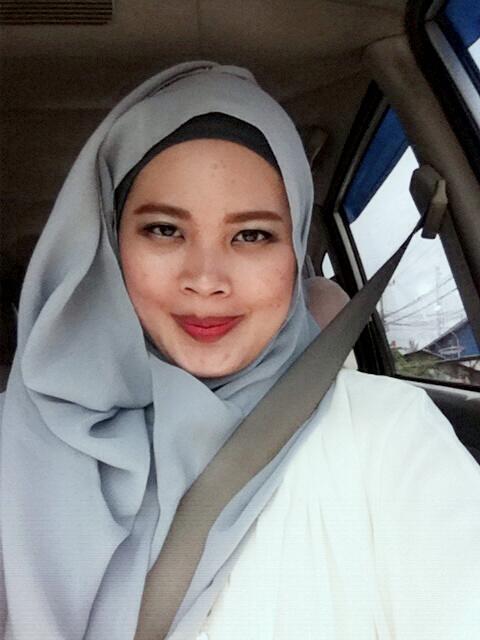 luckyjuliana's profile picture. 