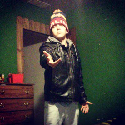 ppppporter's profile picture. new twitter follow me