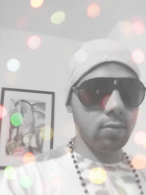 davvysingh99's profile picture. 