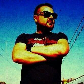 Dj y productor, residente en @AbrilSevilla y @TerrazaBilindo