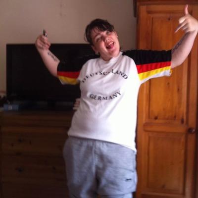 LaurzPscore's profile picture. 