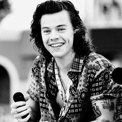FOLLOW @camren_larryX please? she follows back there