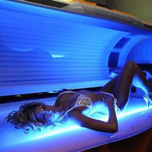 UV tanning, award winning custom spray tans, Ideal Protein Clinic. In house spray parties, wedding/bridal parties, athletes,  sponsorship's, & mobile tanning.