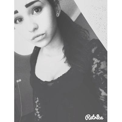 Hi im a CzechGirl ..:) 16years old I love food,my BFF,party and blablabla follow me and i follow you back ;) If you want something message me :)