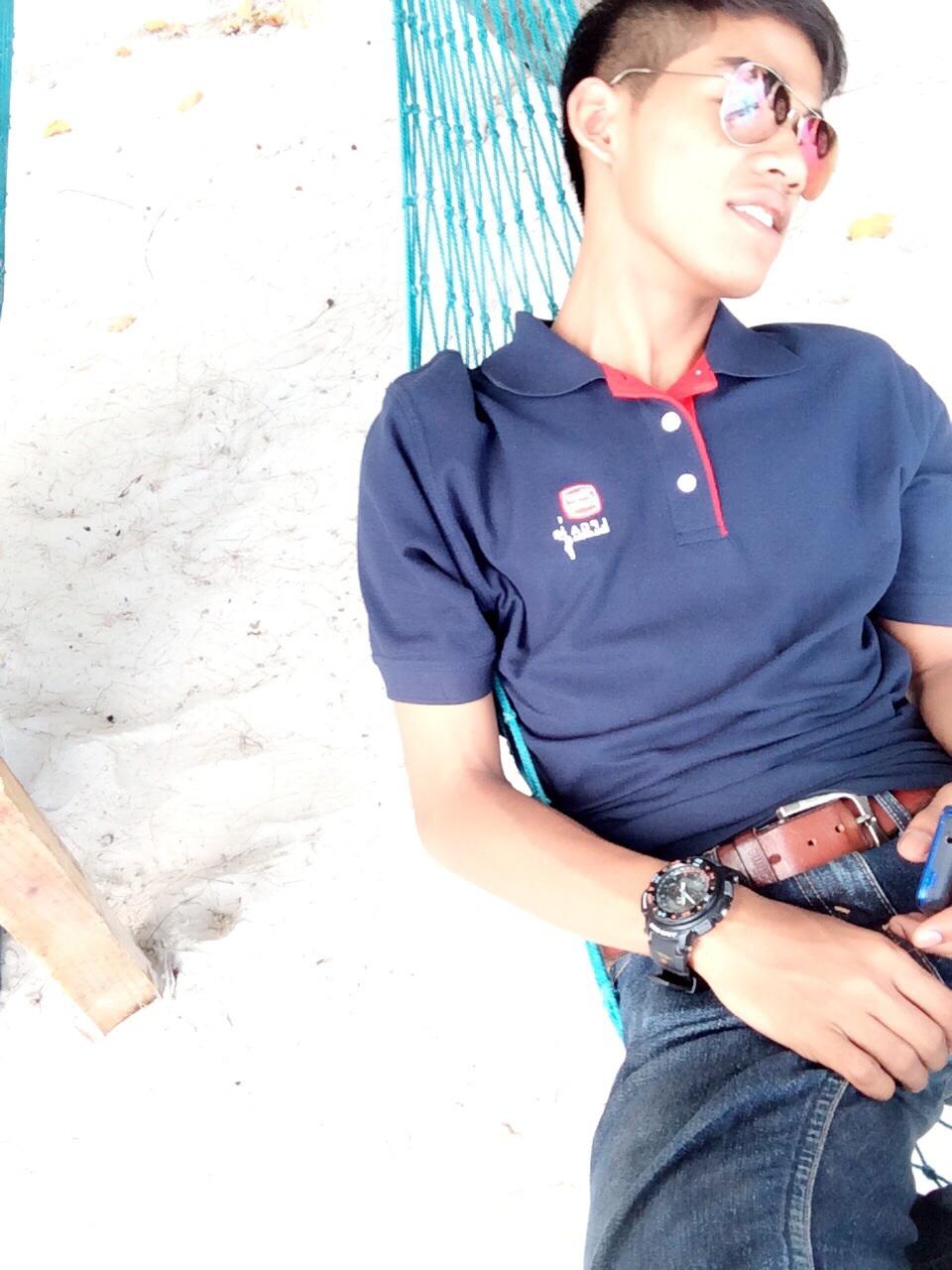 syafiq_kamal_'s profile picture. “How far would you go to keep the hope of love alive?”