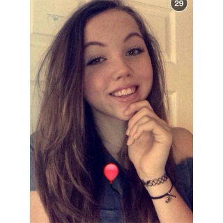 HannahBackup123's profile picture. don't follow this acc, follow my main @CharlieHannahxo and subscribe to my youtube