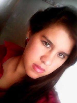 Me gusta el K-pop... me gusta escuchar música y escribir mis sentimientos.