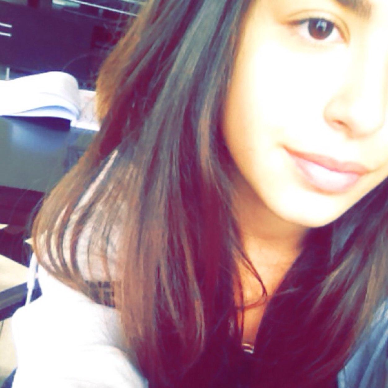 Just a girl trying to be happy:) Check out my youtube channel http://t.co/lL99g23uWo