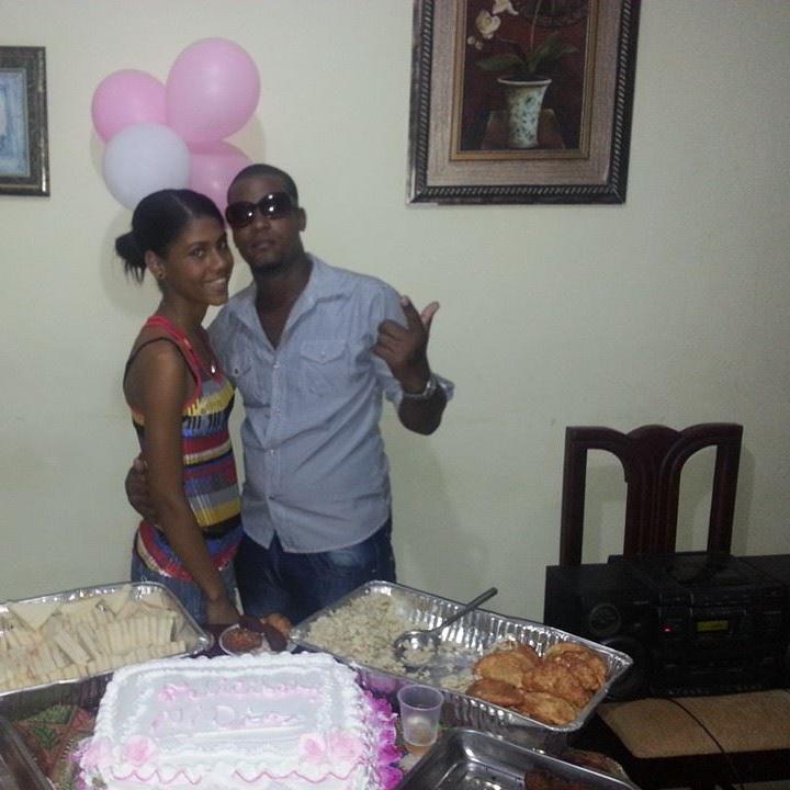 ESTUDIANTE DE MEDICINA EN UTESA..OSEA ME GUSTAN TODO LOS COROS SANOS..SOY DE SAN JOSE CITY LA MEJOR HIJA HERMANA Y NOVIA MUAHH LOS KIERO HA