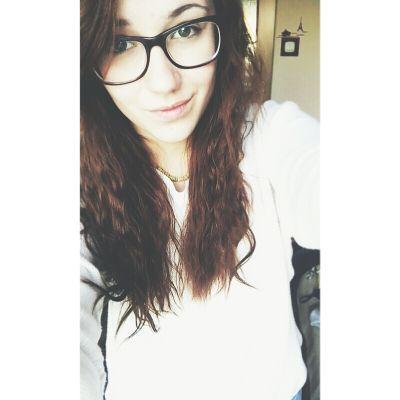 Hows ya guys? Its Martina A.M. I love laughing and eating. xx #videomaker #blogger #loverOfFOOD Xx  Enjoy!! ; 3