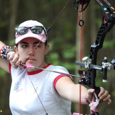 Deportista de alto nivel, componente selección española de tiro con arco 3D. Subcampeona del mundo y de Europa. Estudiante en ciencias del deporte.