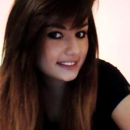 hey na! was geht ab? wer bock zu schreiben hat kann mir auf http://t.co/KgT2vKEmxk  schreiben! ;) Name: BarbieLenaS! tschöööö