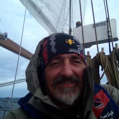 neomagne's profile picture. nettjøk og nyskjeriper.pappa til 4.lytter etter ord filosofi diktogslikt.snakker ofte med hjernen min. Proud to be a drimer...Life`s great...Who cares