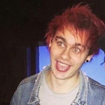 follow @pornxharold ilysm xx