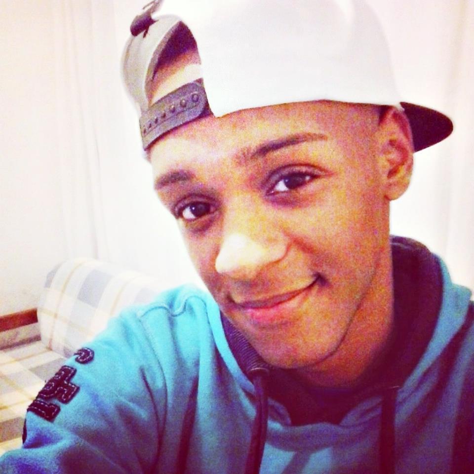 Cuide de quem corre do seu lado,e que tive bem essa e a coisa mas pura ..  1.4  Insta: http://t.co/OTwF1J0cUm