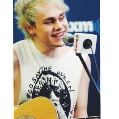 EmmaGApplegate's profile picture. 