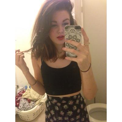 tumblr: flowerintobeauty@tumblr.com 
instagram: sineadconlon_