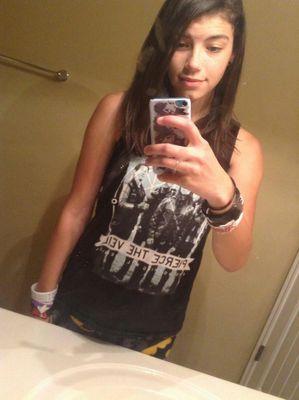 OF MICE AND MEN IS LIFE! Saw them at warped, and met them and I still can't stop crying over it XD. If you have music show me and I'll check it out.