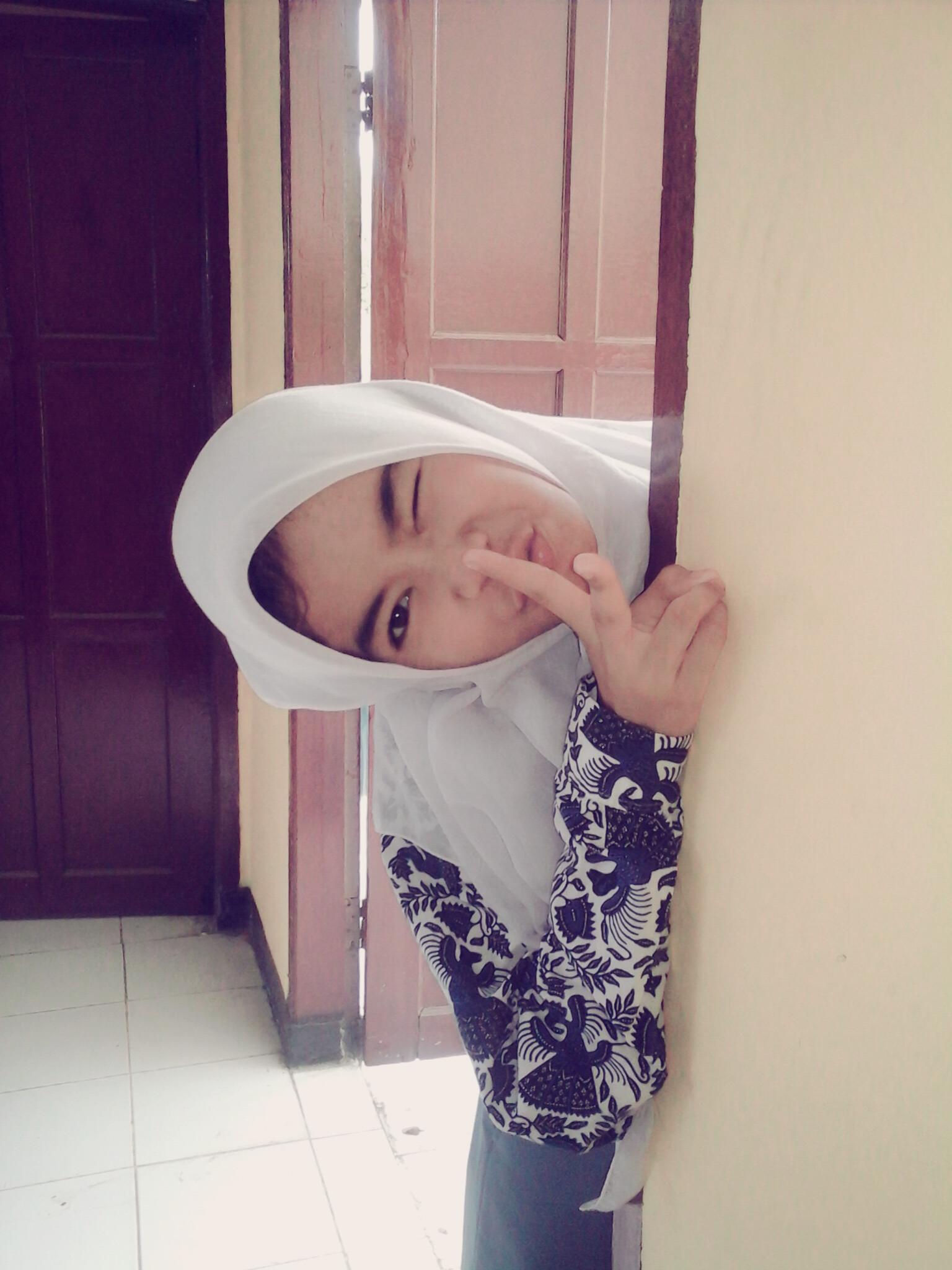 fanishfly's profile picture. this is me,this is my life. Whatever do you say about me.I dont care! Take it or leave it:)