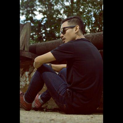 I'm Herry Kurnyawan, Allah,i'm GEMINI,i ♥ Family,i ♥ Football,4 Juni 1992,& i 'm Milanisti Indonesia.path:Herry Kurnyawan