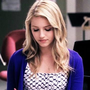 I am Quinn Fabray. I'm captian of the Cheerios but I have a secret that must not be spoken. I'm the Queen Bee of McKinley. (#Season1.) #LiterateRP