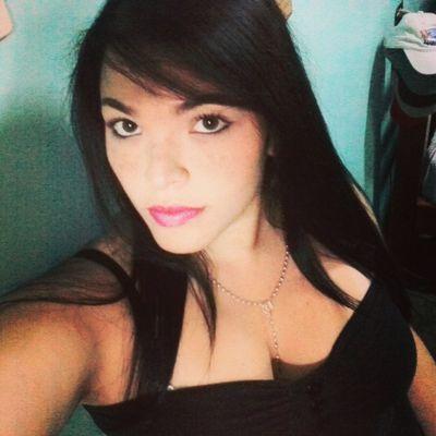 Amante al chocolate y a la musica .. Confió plenamente en mi y el Dios. |
