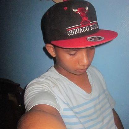 Alegre, interactivo, juguetón Y sobre todo soy  : Un seguidor De cristo! ♥