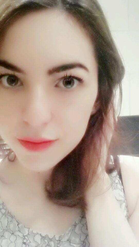 MoOoorGa's profile picture. Part-time student and full-time dreamer. Je ne suis pas jolie, je suis pire.