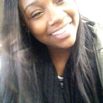 naaee__'s profile picture. 