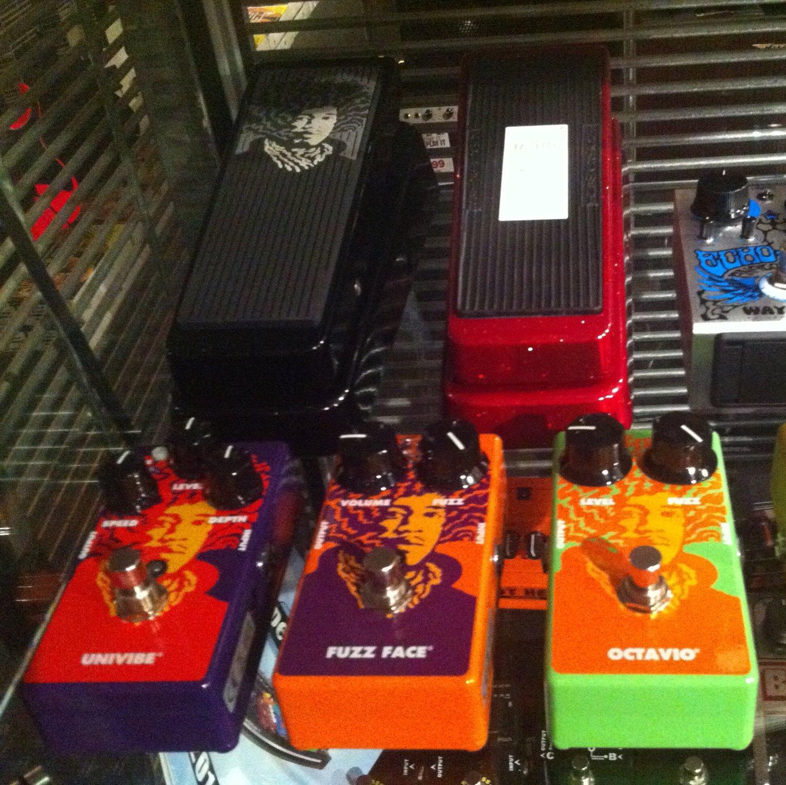 GuitarGodsStore's profile picture. Pin bb 554D2844