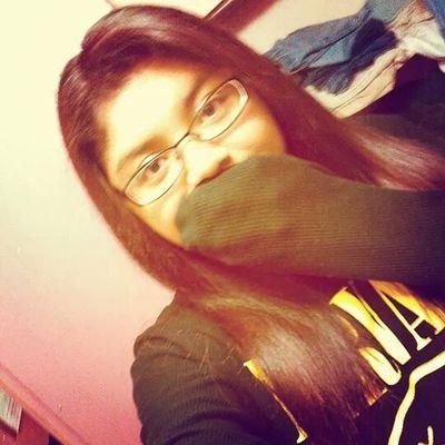 I love FALL OUT BOY *-* ...im a panda im pretty random n i like making new friendsssss cx so hi! i luv BVB, PTV, SWS, FOB!! omerguhh